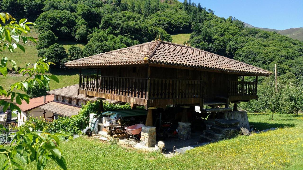 Appartamento Casa Gayon Pola de Allande Esterno foto