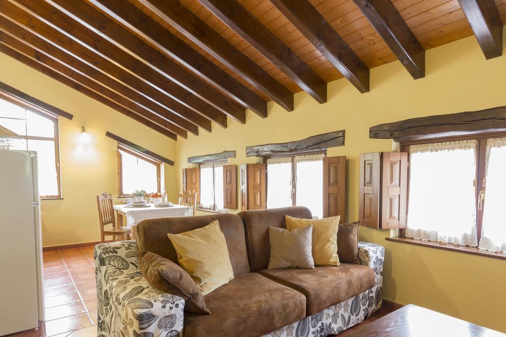 Appartamento Casa Gayon Pola de Allande Esterno foto